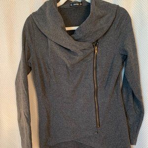 Moto Style Pullover Sweater in Grey (M)